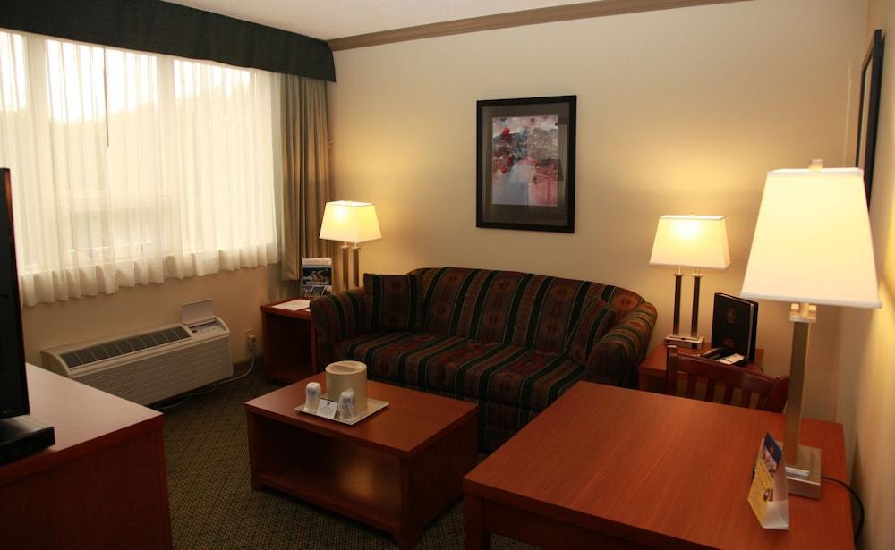 Best Western Plus Barclay Hotel Port Alberni Exteriör bild